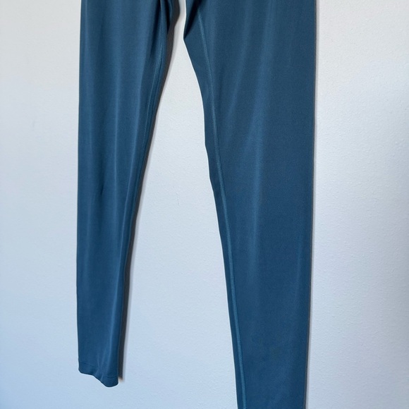 Girlfriend Collective Teal Leggings - Picture 3 of 6